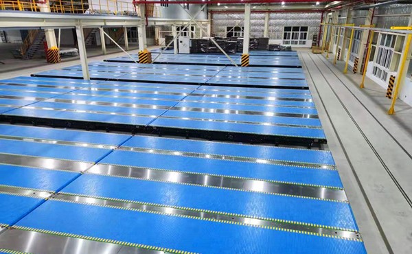 Intelligentized cardboard conveyor system Intelligentized cardboard conveyor system